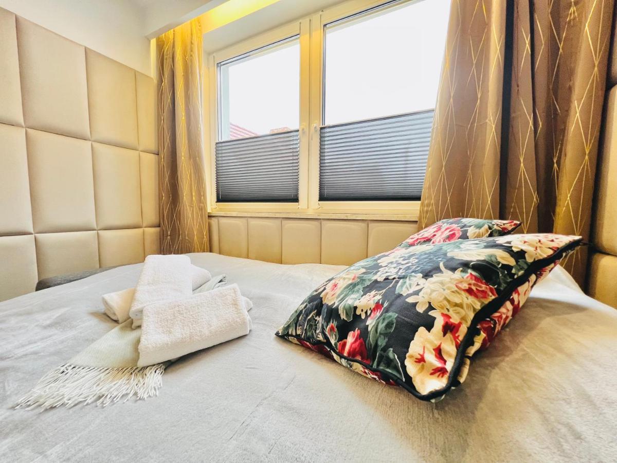 North Nest Luxury Suites Гданьск Экстерьер фото
