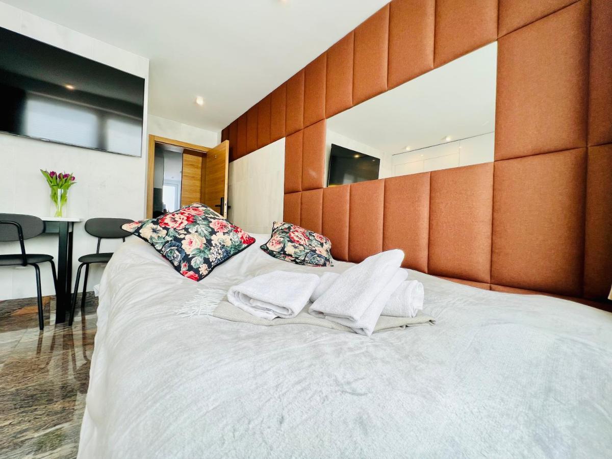 North Nest Luxury Suites Гданьск Экстерьер фото