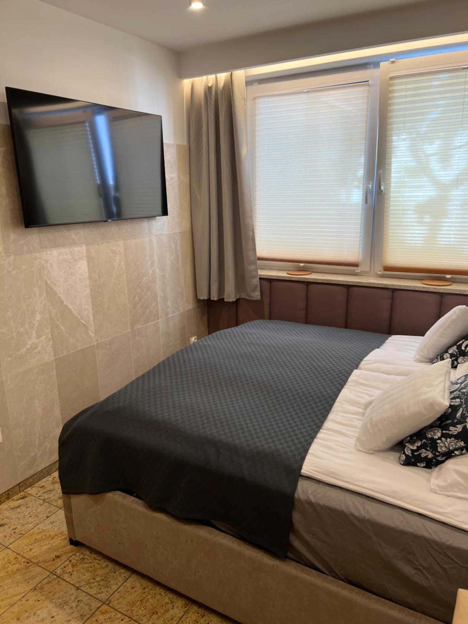 North Nest Luxury Suites Гданьск Экстерьер фото